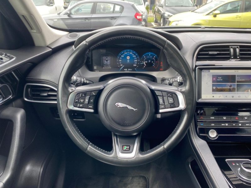 JAGUAR F-PACE 2.0D 180 10CV R-Sport 🚙 Toit pano 🌞 Caméra 📷 Reprise + Garantie 6 mois✅