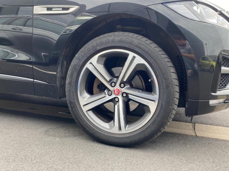 JAGUAR F-PACE 2.0D 180 10CV R-Sport 🚙 Toit pano 🌞 Caméra 📷 Reprise + Garantie 6 mois✅