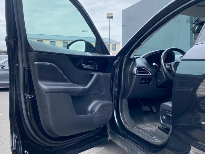 JAGUAR F-PACE 2.0D 180 10CV R-Sport 🚙 Toit pano 🌞 Caméra 📷 Reprise + Garantie 6 mois✅