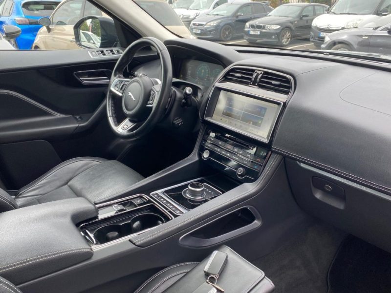 JAGUAR F-PACE 2.0D 180 10CV R-Sport 🚙 Toit pano 🌞 Caméra 📷 Reprise + Garantie 6 mois✅