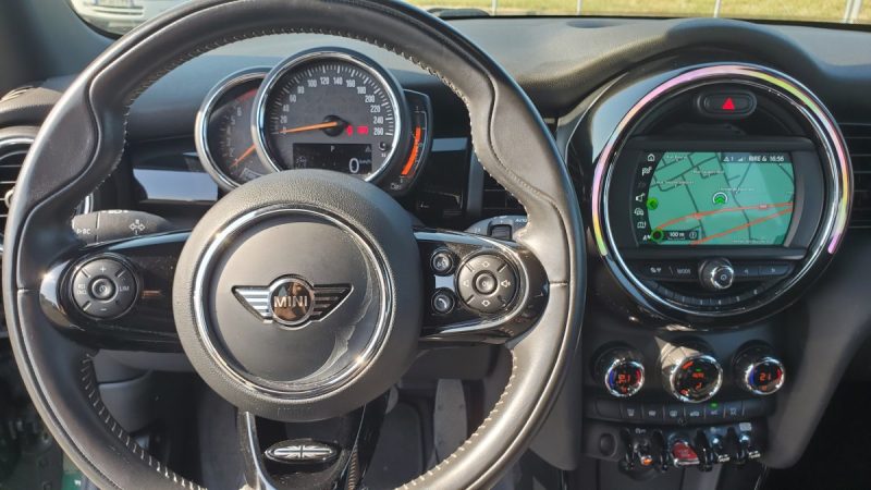 MINI COOPER 1.5i 136 ch BVA7 CHILI GPS RADARS CLIM AUTO BT