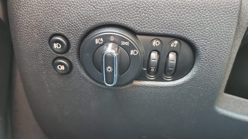 MINI COOPER 1.5i 136 ch BVA7 CHILI GPS RADARS CLIM AUTO BT