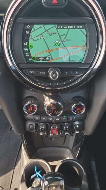 MINI COOPER 1.5i 136 ch BVA7 CHILI GPS RADARS CLIM AUTO BT