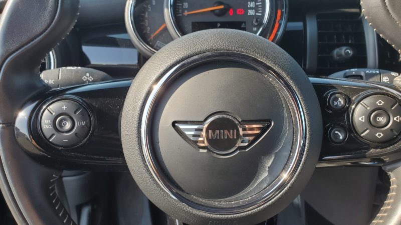 MINI COOPER 1.5i 136 ch BVA7 CHILI GPS RADARS CLIM AUTO BT