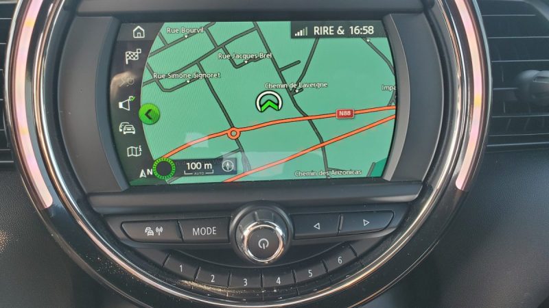 MINI COOPER 1.5i 136 ch BVA7 CHILI GPS RADARS CLIM AUTO BT