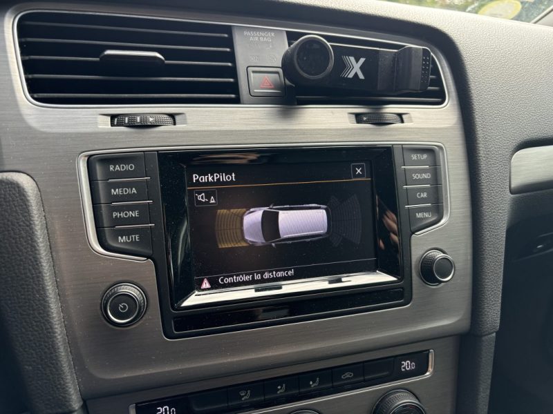 VOLKSWAGEN GOLF 7 2015