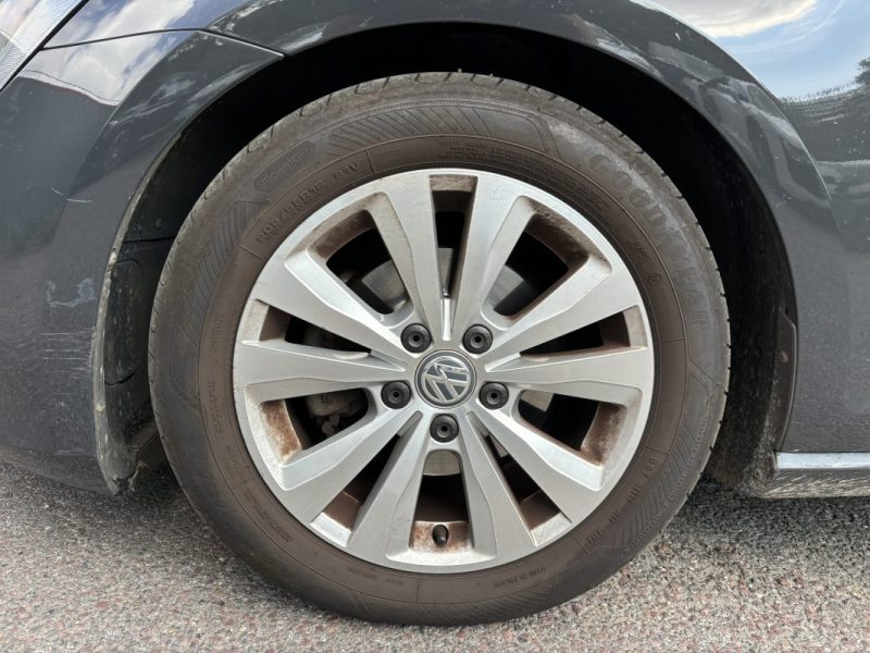 VOLKSWAGEN GOLF 7 2015