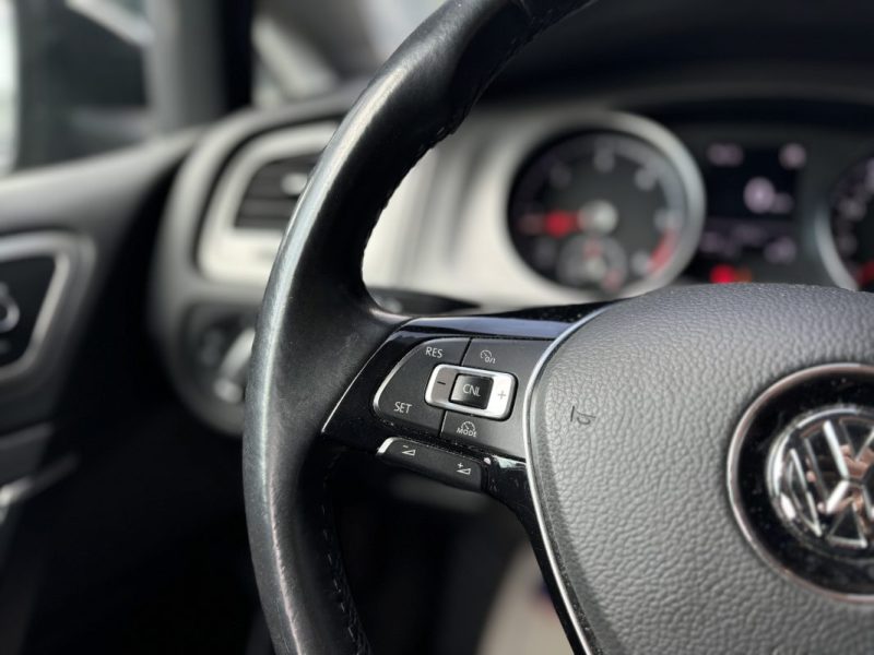 VOLKSWAGEN GOLF 7 2015