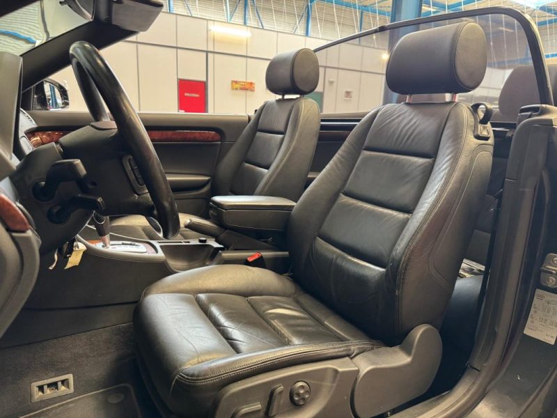AUDI A4 CABRIOLET 2.5 TDI V6 163 MULTITRONIC 