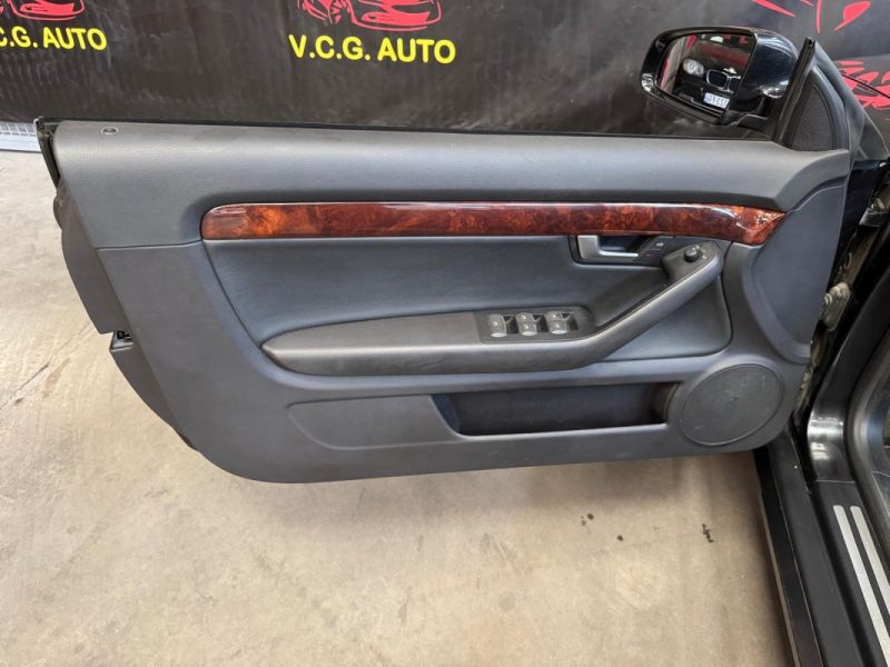 AUDI A4 CABRIOLET 2.5 TDI V6 163 MULTITRONIC 