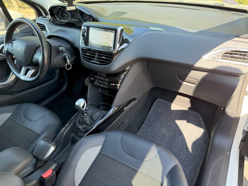 PEUGEOT 2008 ALLURE 2019