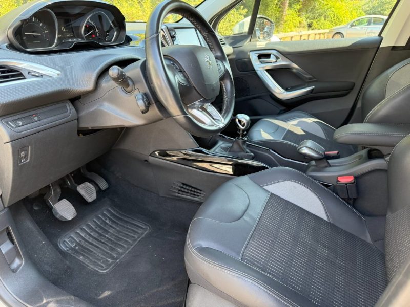 PEUGEOT 2008 ALLURE 2019