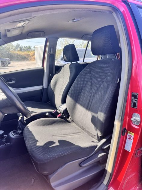 TOYOTA YARIS 90 D-4D MILLENIUM 5P