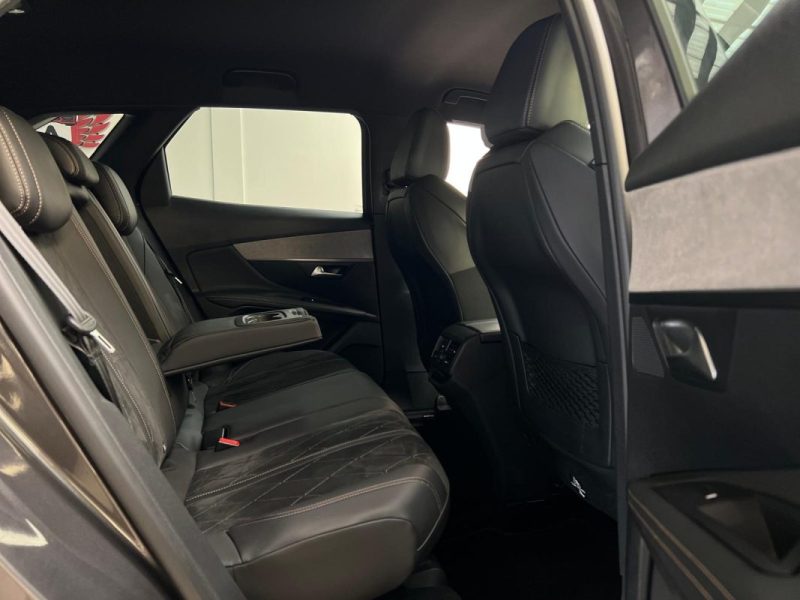 PEUGEOT 3008 2.0 BLUE HDi 180ch GT Line EAT8