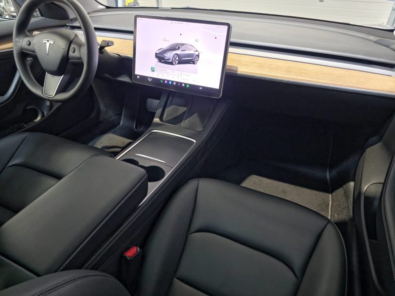 TESLA MODEL 3 Standard RWD Plus MY22