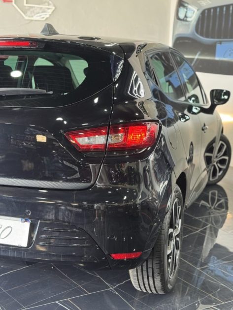 RENAULT CLIO 2018