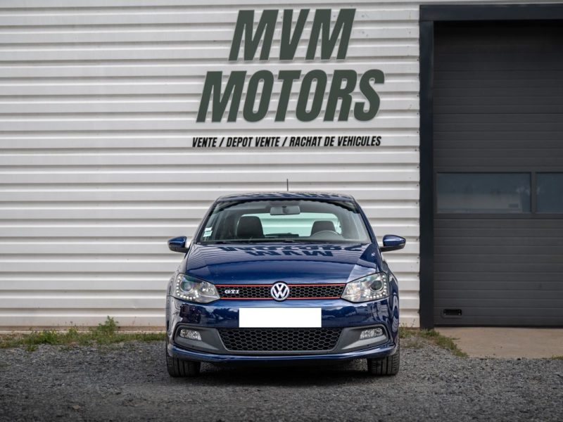 VOLKSWAGEN POLO 2011