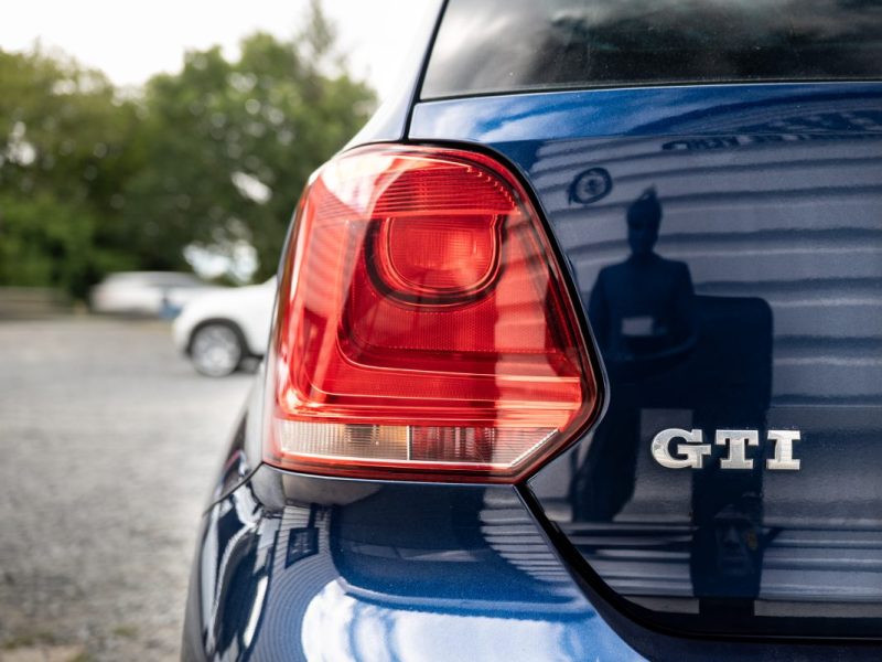 VOLKSWAGEN POLO 2011