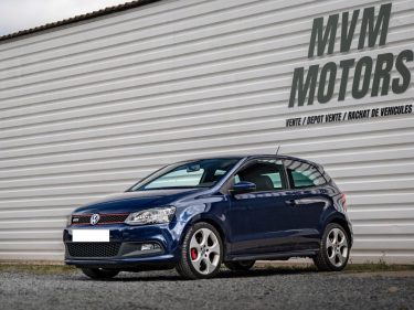 VOLKSWAGEN POLO 2011