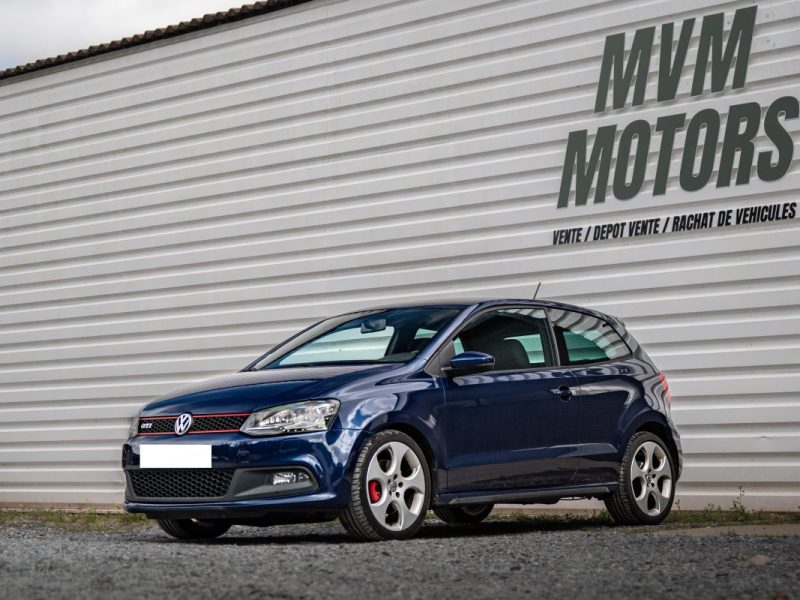 VOLKSWAGEN POLO 2011