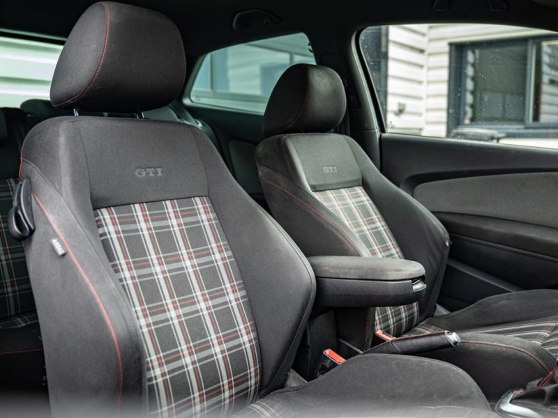 VOLKSWAGEN POLO 2011