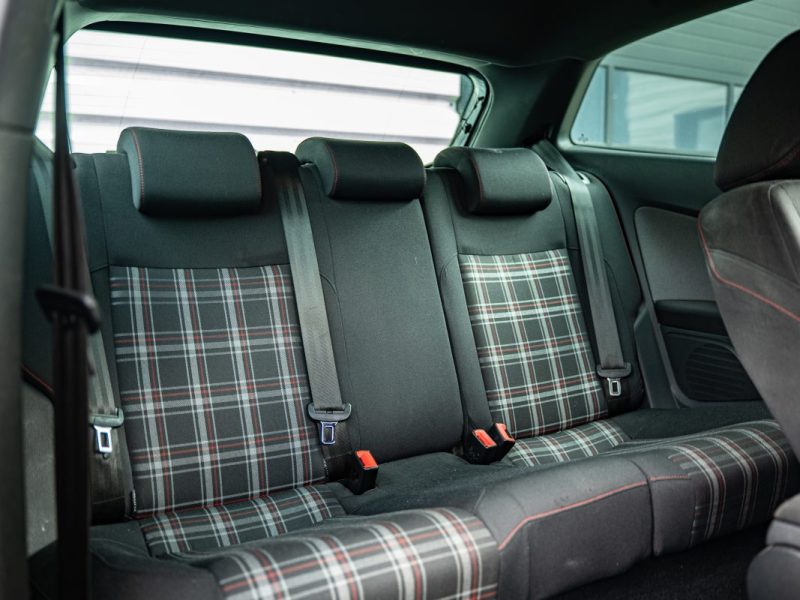 VOLKSWAGEN POLO 2011