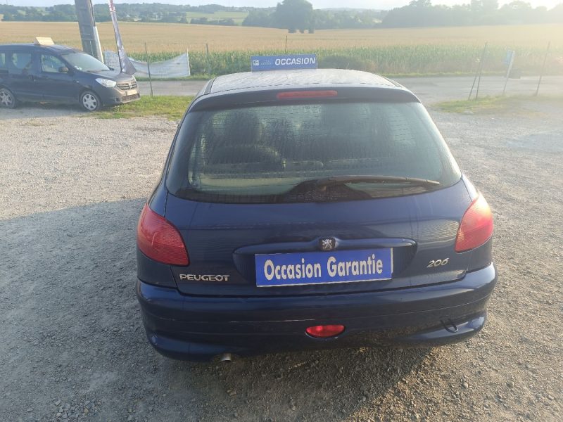 PEUGEOT 206 2001