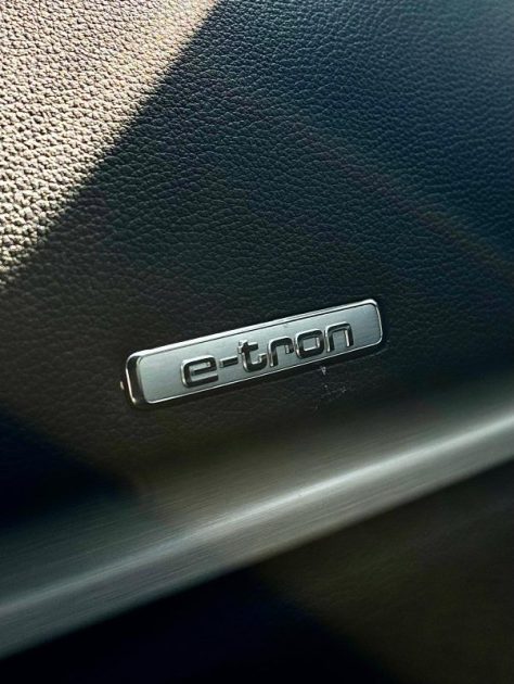 Audi A3 e-Tron Sportback 1.4 204CV / S-Line / Virtual Cockpit / CT OK / Révisée