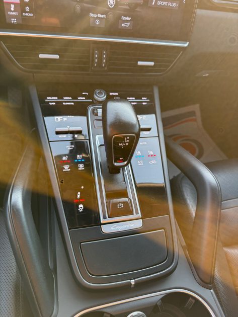 PORSCHE CAYENNE 2019