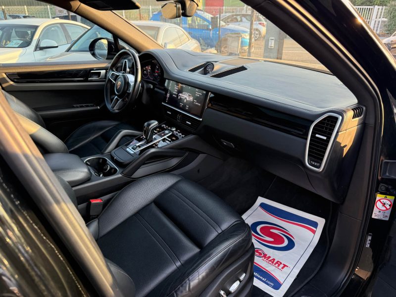 PORSCHE CAYENNE 2019