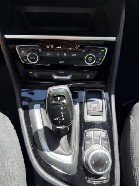 BMW SERIE 2 ACTIVE TOURER (F45) 218dA 150ch Lounge / TOIT OUVRANT / CAMERA / ORIGINE FRANCE