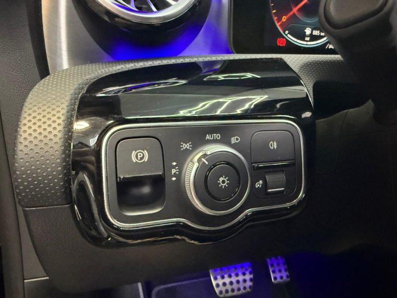 MERCEDES CLASSE CLA COUPE 200 D AMG Line 8G-DCT 150ch