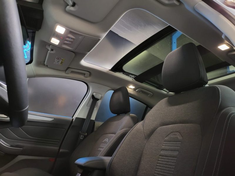 FORD FOCUS 1.0 ECOBOOST 125 ACTIVE BVA / TOIT OUVRANT / CARPLAY / SONO BO / SUIVI COMPLET / PREMIERE