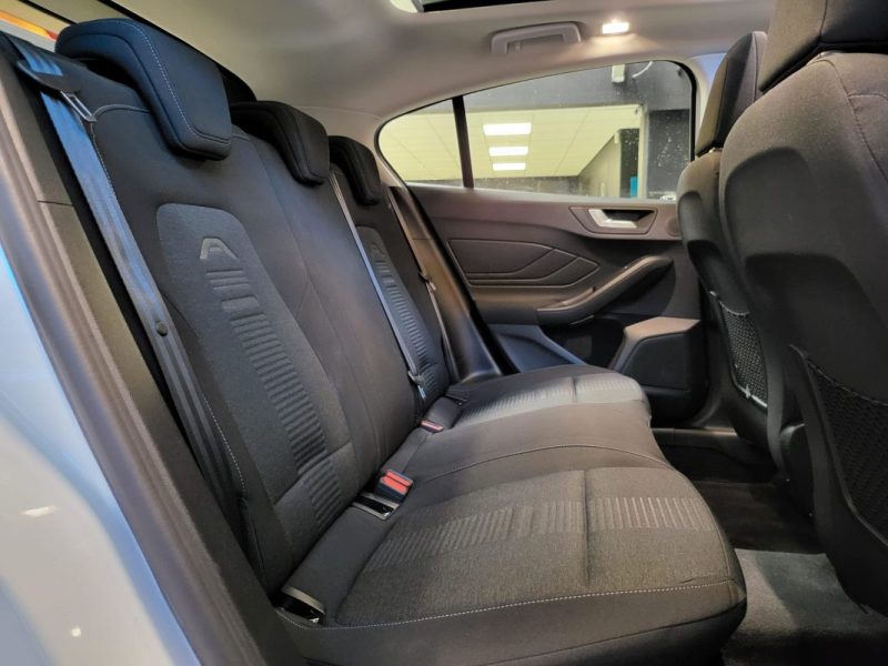 FORD FOCUS 1.0 ECOBOOST 125 ACTIVE BVA / TOIT OUVRANT / CARPLAY / SONO BO / SUIVI COMPLET / PREMIERE