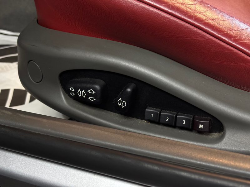 BMW E85 Z4 3.0 231 CH PACK M GARANTIE 