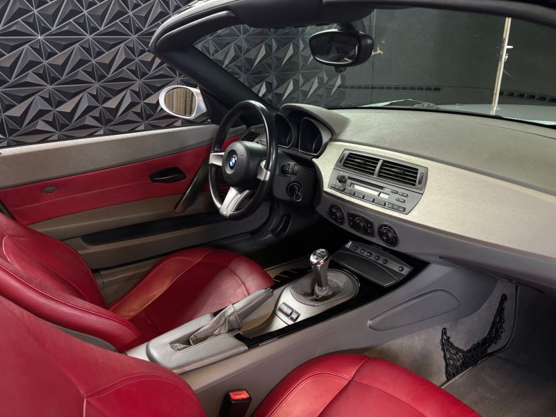 BMW E85 Z4 3.0 231 CH PACK M GARANTIE 