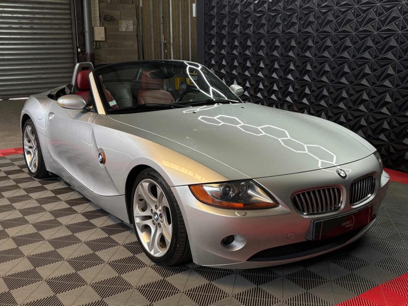 BMW E85 Z4 3.0 231 CH PACK M GARANTIE 