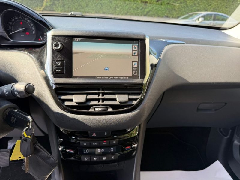 PEUGEOT 208 1.4l VTI 95CV 3P 2012