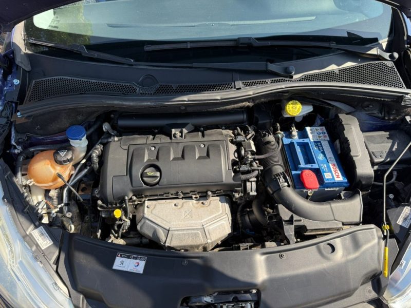 PEUGEOT 208 1.4l VTI 95CV 3P 2012