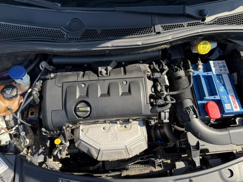 PEUGEOT 208 1.4l VTI 95CV 3P 2012