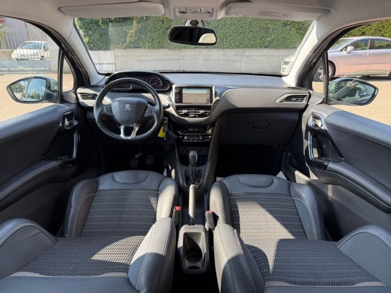 PEUGEOT 208 1.4l VTI 95CV 3P 2012