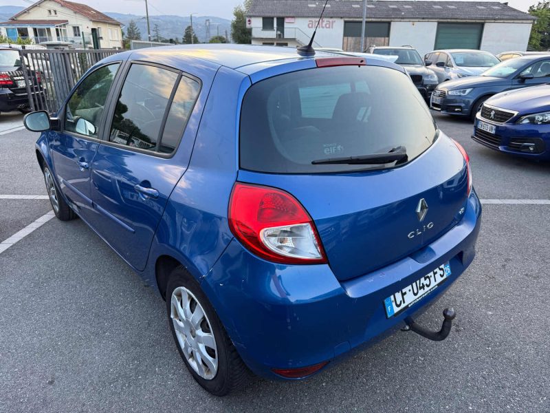 RENAULT CLIO 3  2012