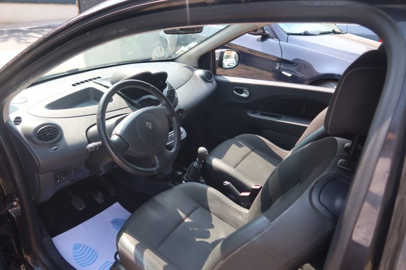RENAULT TWINGO 2011
