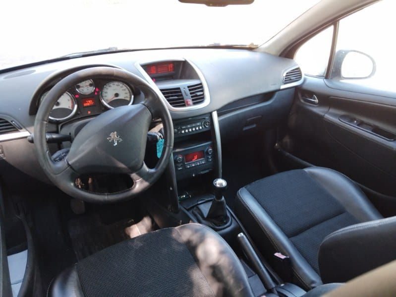 PEUGEOT 207 2009 1.6 hdi 90ch