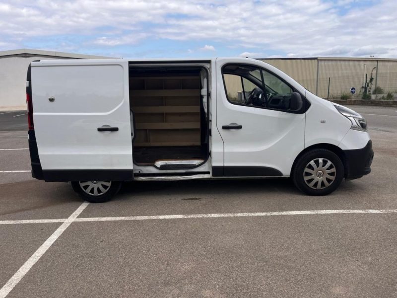 RENAULT TRAFIC L1H1 2.0 dCi 145ch Energy Grand Confort EDC E6