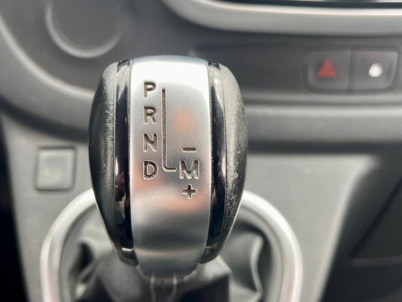 RENAULT TRAFIC L1H1 2.0 dCi 145ch Energy Grand Confort EDC E6