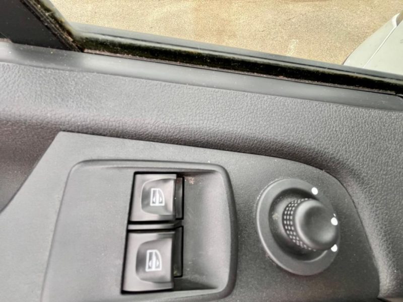 RENAULT TRAFIC L1H1 2.0 dCi 145ch Energy Grand Confort EDC E6