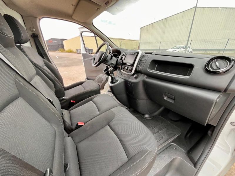 RENAULT TRAFIC L1H1 2.0 dCi 145ch Energy Grand Confort EDC E6