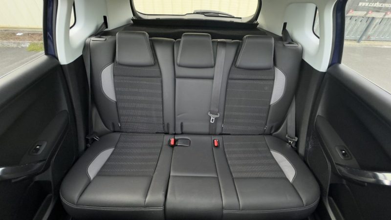 PEUGEOT 2008 1.6 E-HDI BVA ALLURE GARANTIE 6MOIS