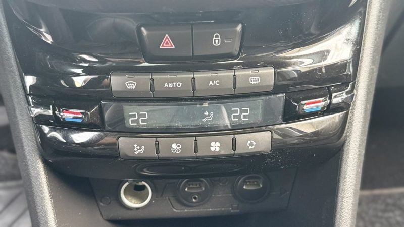 PEUGEOT 2008 1.6 E-HDI BVA ALLURE GARANTIE 6MOIS